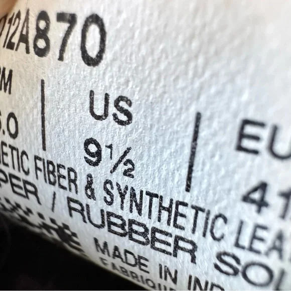 ASICS Athletic Shoes/Runners - Picture 9 of 9